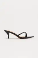 Stefania Kitten Heels(Black,6)