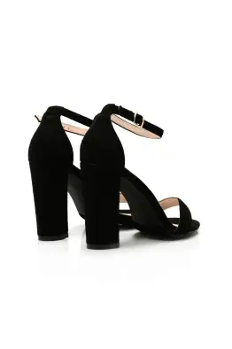 Go With Everything Heels(Black,5.5)