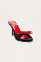 Perla Velvet Mules