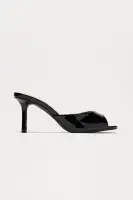Willow Kitten Heels