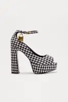 Rye Platform Pumps