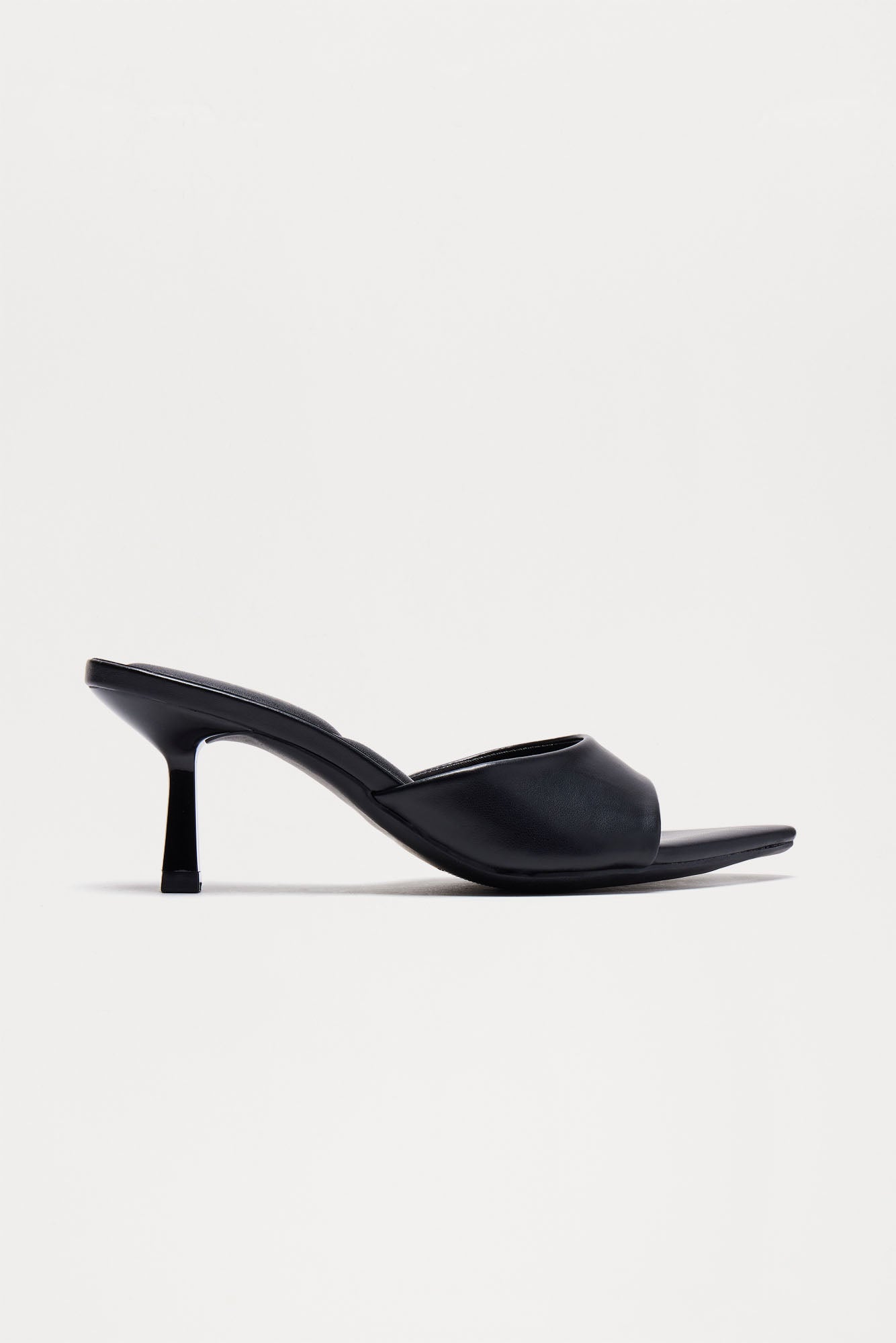Susan Pointed Toe Kitten Heels